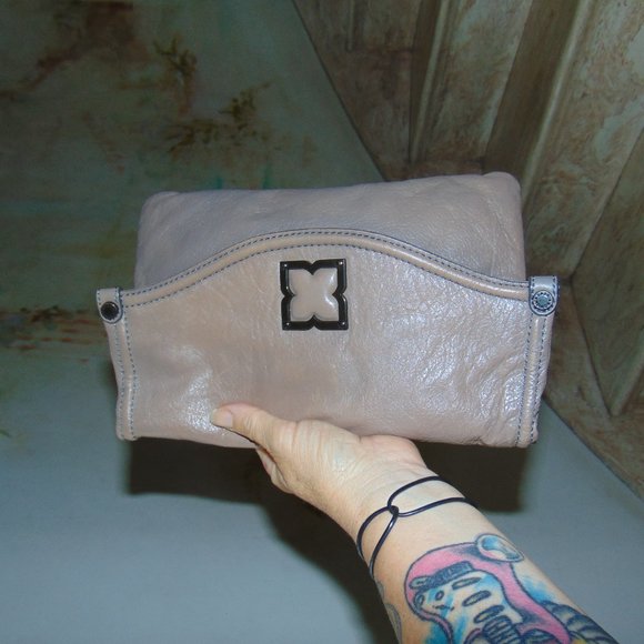 BCBG Max Azria Womens Genuine Leather Envelope Clutch Purse Mauve Lavender - Picture 8 of 11